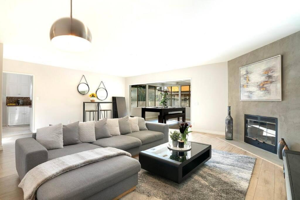 Large Home With Pool + Jacuzzi Los Angeles Exteriér fotografie